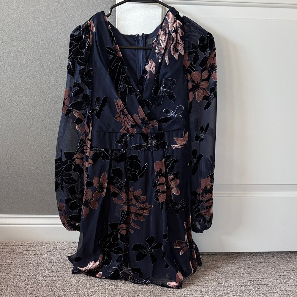 Lulu’s Velvet Floral Mini Dress XS NWOT